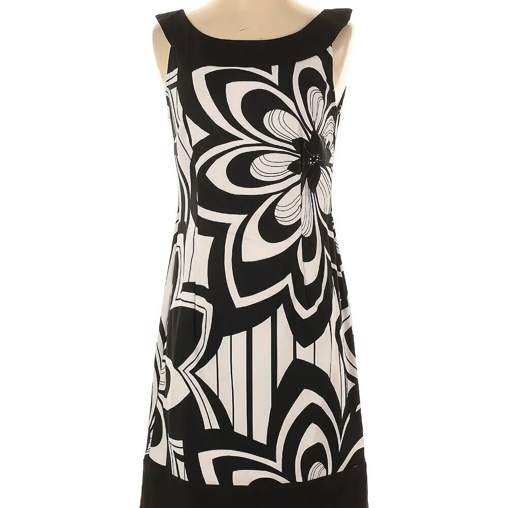 Connected Apparel Size 6 Cocktail dress - Picture 2 of 4